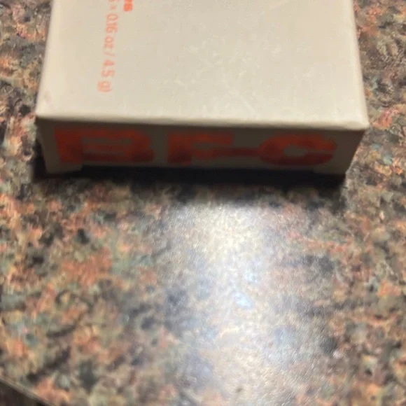 Playa to Palazzo Eyeshadow Palette - Picture 4 of 4